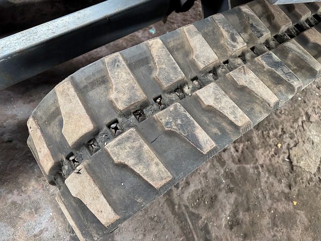 SK38UR ミニ油圧ショベル 0.9ton クレーン仕様 オフセットブーム キャビン付 ブレード付 バケット付 コベルコ建機製 中古建設機械 写真31（株式会社広建機）