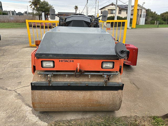 CC135C-3A　ロードローラー ローアワー 日立建機製 中古建設機械 写真6（株式会社広建機）