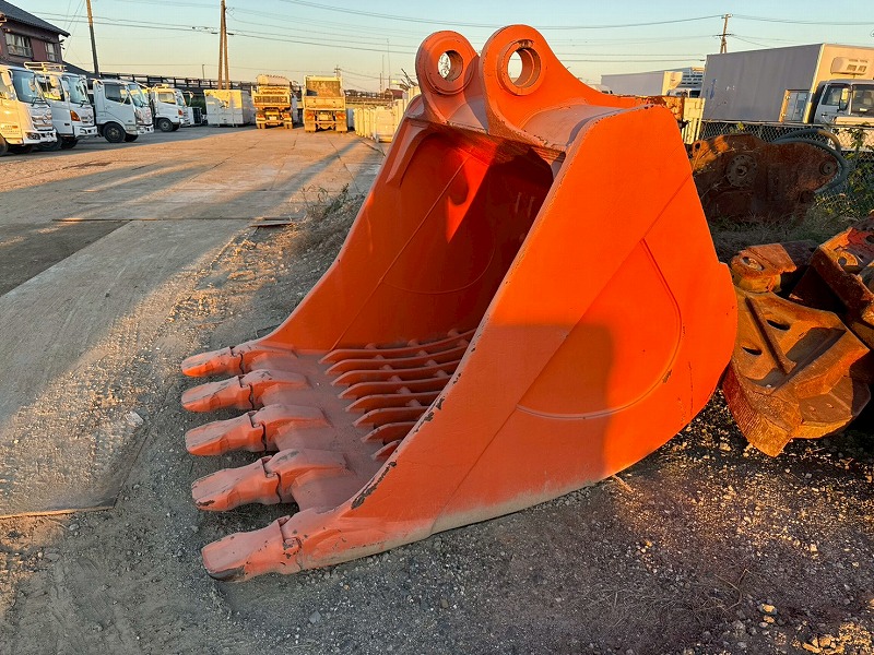 スケルトンバケット 1.6m3日立建機用　ZX500LCK-6,ZX480LCK-5B等 中古建設機械 写真3（株式会社広建機）