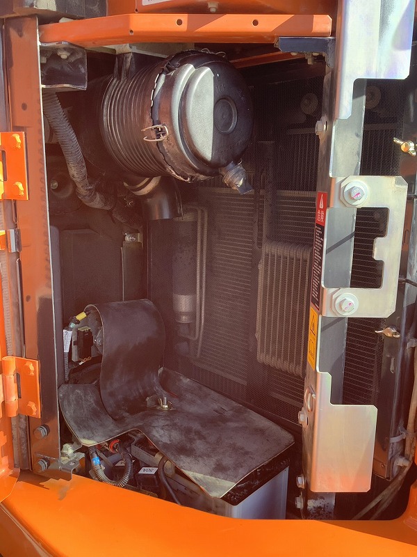ZX75USK-5B 5本配管仕様 ローアワー 排土板付き バケット 日立建機 中古建設機械 写真22（株式会社広建機）