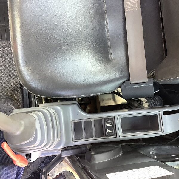 ZX75USK-5B 5本配管仕様 ローアワー 排土板付き バケット 日立建機 中古建設機械 写真35(株式会社広建機)