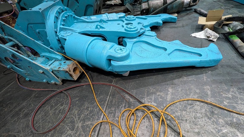 0.45m3用大割機 DS-120A タグチ工業製 オートマ旋回 中古建設機械 写真2（株式会社広建機）