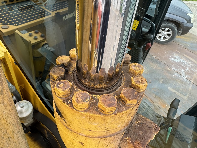 PC138US-11 ツーピース 5本配管 旋回フォーク バケット付き 中古建設機械 写真13（株式会社広建機）