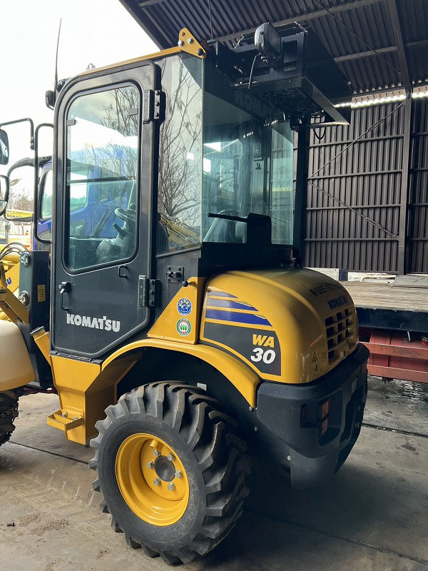 WA30-6E0 ホイールローダー コマツ キャビン付き 極上品 中古建設機械 写真2（株式会社広建機）