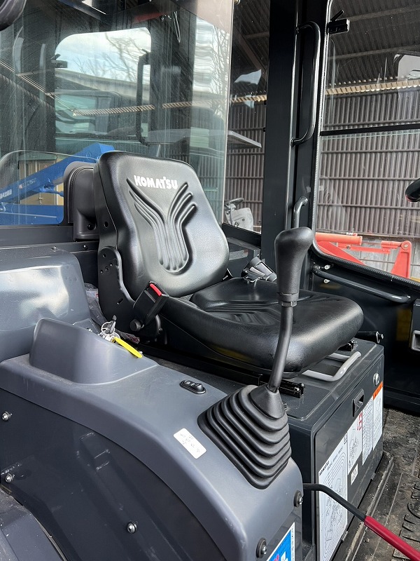 WA30-6E0 ホイールローダー コマツ キャビン付き 極上品 中古建設機械 写真6（株式会社広建機）