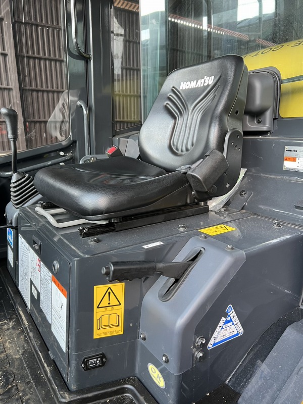 WA30-6E0 ホイールローダー コマツ キャビン付き 極上品 中古建設機械 写真9（株式会社広建機）