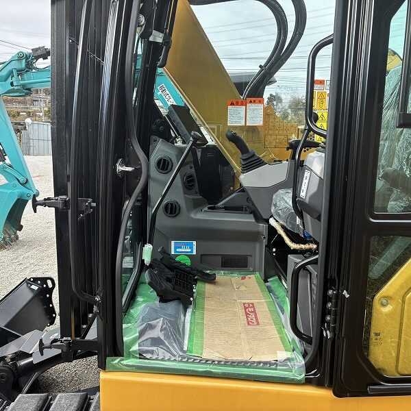 CAT308CR-07 未使用 クレーン仕様1.7ton 併用配管  ガード 排土板 ブレード 中古建設機械 写真28（株式会社広建機）