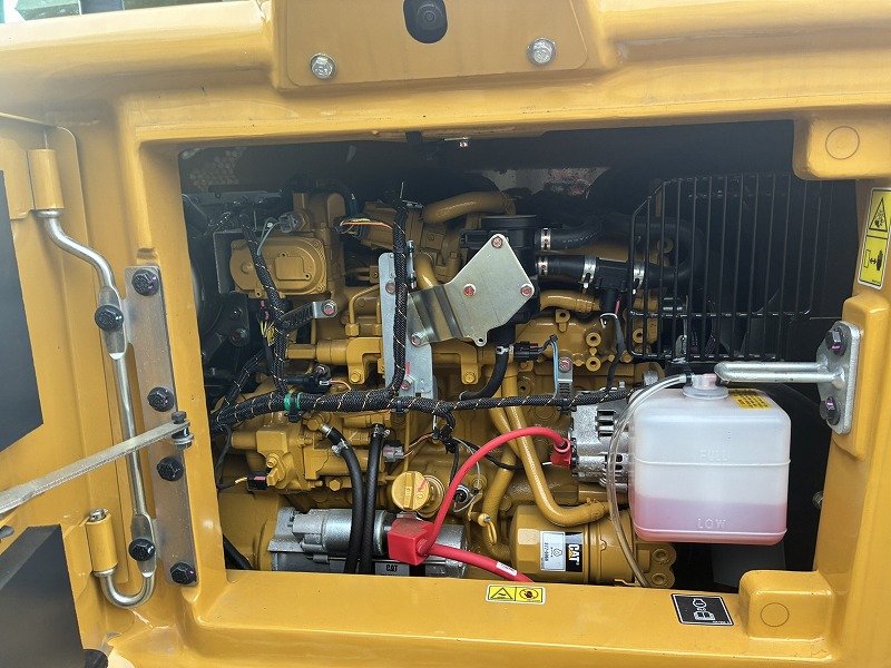 CAT308CR-07 未使用 クレーン仕様1.7ton 併用配管  ガード 排土板 ブレード 中古建設機械 写真9（株式会社広建機）