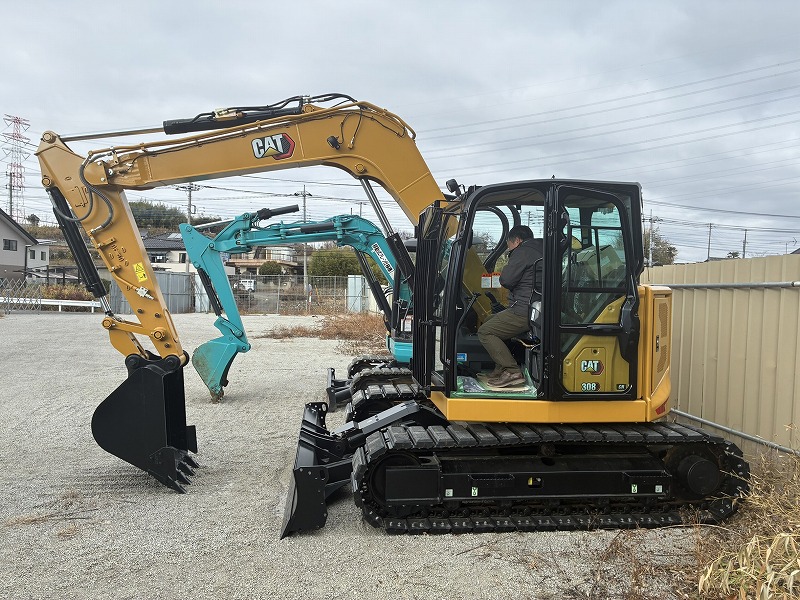 CAT308CR-07 未使用 クレーン仕様1.7ton 併用配管  ガード 排土板 ブレード 中古建設機械 写真2（株式会社広建機）