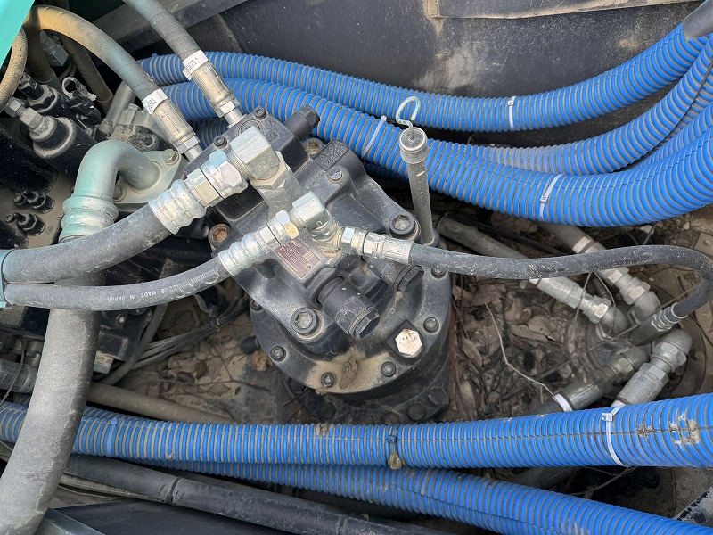 SK210D-10 併用配管 ??マレーシア向け輸出 バケットあり解体仕様機 コベルコ建機 0.7油圧ショベル 中古建設機械 写真24（株式会社広建機）