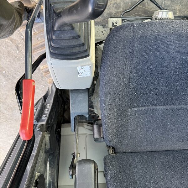 SK210D-10 併用配管 ??マレーシア向け輸出 バケットあり解体仕様機 コベルコ建機 0.7油圧ショベル 中古建設機械 写真55（株式会社広建機）