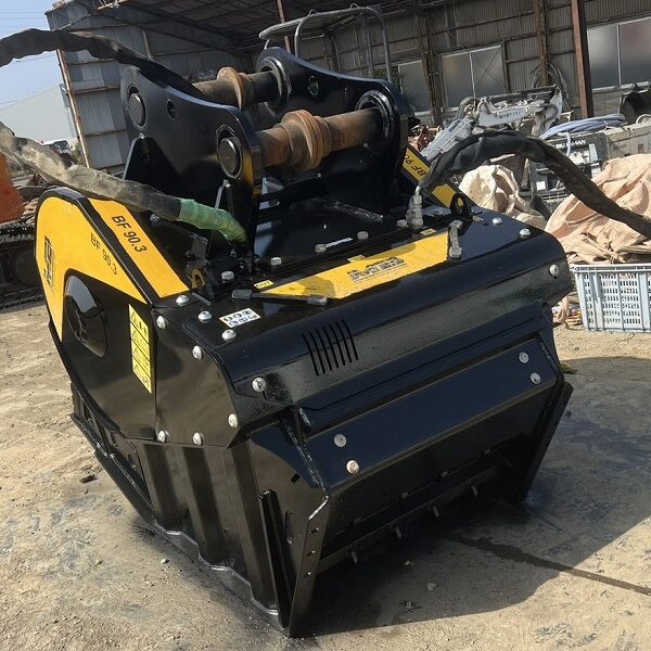 MBバケットクラッシャー 1.2m3用 BF90.3 高年式 1現場のみ使用 中古建設機械 写真10(株式会社広建機)