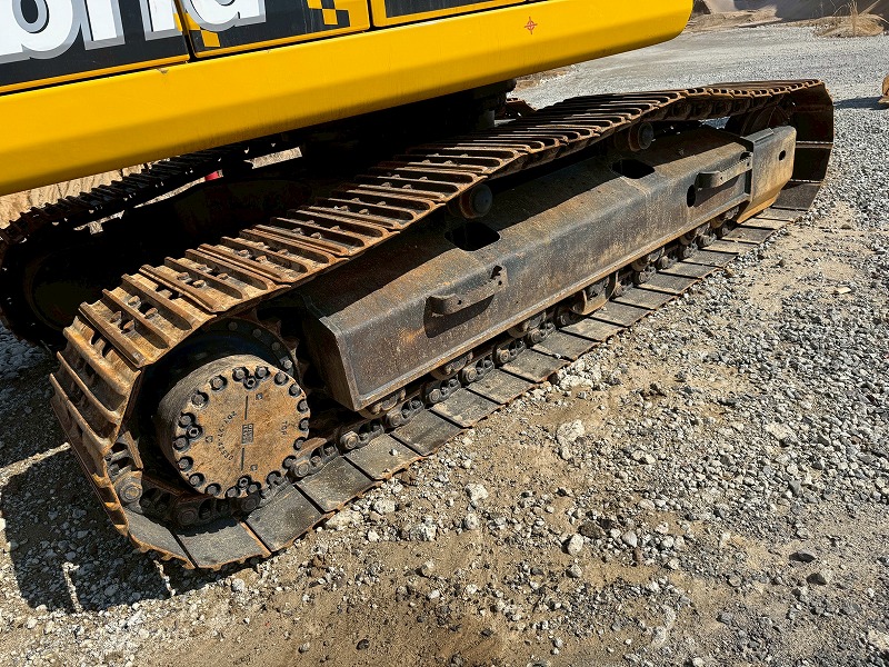 コマツハイブリッド 0.7m3 HB205-2 ベトナム行き?? クレーン仕様機2.9ton 2014year 配管なし 中古建設機械 写真11（株式会社広建機）