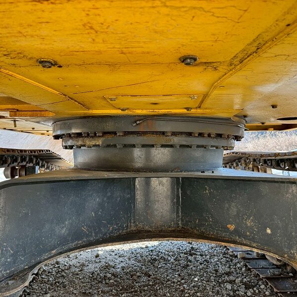 コマツハイブリッド 0.7m3 HB205-2 ベトナム行き?? クレーン仕様機2.9ton 2014year 配管なし 中古建設機械 写真53（株式会社広建機）