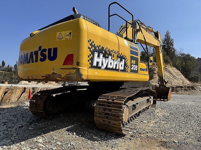 コマツハイブリッド 0.7m3 HB205-2 ベトナム行き?? クレーン仕様機2.9ton 2014year 配管なし 中古建設機械 写真3（株式会社広建機）