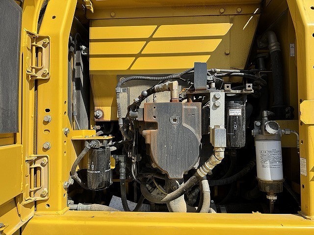 コマツハイブリッド 0.7m3 HB205-2 ベトナム行き?? クレーン仕様機2.9ton 2014year 配管なし 中古建設機械 写真32（株式会社広建機）