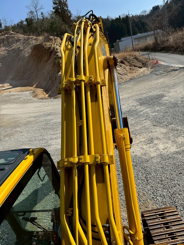 コマツハイブリッド 0.7m3 HB205-2 ベトナム行き?? クレーン仕様機2.9ton 2014year 配管なし 中古建設機械 写真28（株式会社広建機）