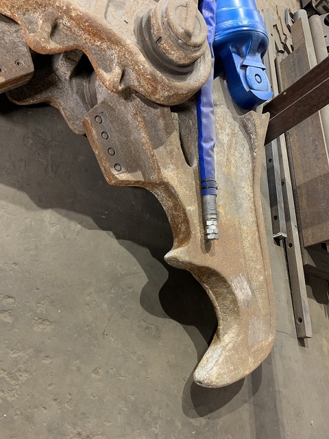 TSW1350V-F 1.2m3用大割機 オカダアイヨン製  concrete crusher 中古建設機械 写真3（株式会社広建機）