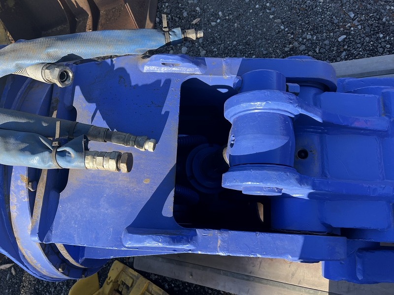 丸順 IFR120-2 0.45用旋回フォーク MARUJUN 900kg 中古建設機械 写真4（株式会社広建機）