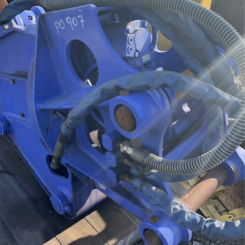 丸順 IFR120-2 0.45用旋回フォーク MARUJUN 900kg 中古建設機械 写真6（株式会社広建機）