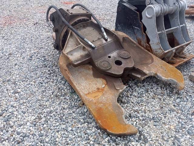 MZ-120A 0.45m3用大割機 タグチ オートマ旋回式 状態良好　ピンボスなし TAGUCHI 中古建設機械 写真1（株式会社広建機）