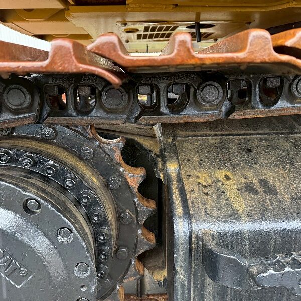 CAT320ERR-2  配管仕様 土木 認定中古車 キャタピラー ワイドシュー 標準シュー バケット付 0.7油圧ショベル 中古建設機械 写真75（株式会社広建機）