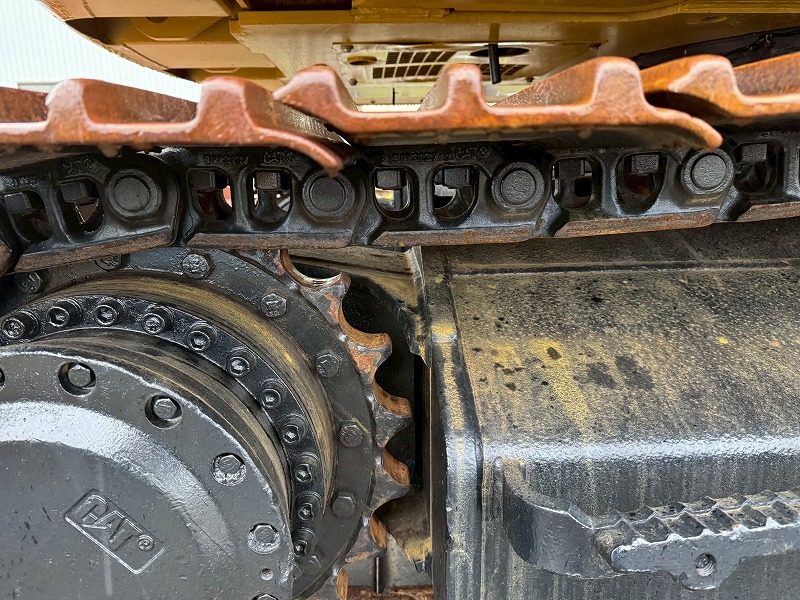CAT320ERR-2  配管仕様 土木 認定中古車 キャタピラー ワイドシュー 標準シュー バケット付 0.7油圧ショベル 中古建設機械 写真32（株式会社広建機）