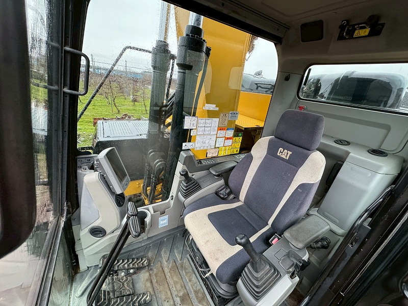 CAT320ERR-2  配管仕様 土木 認定中古車 キャタピラー ワイドシュー 標準シュー バケット付 0.7油圧ショベル 中古建設機械 写真36（株式会社広建機）