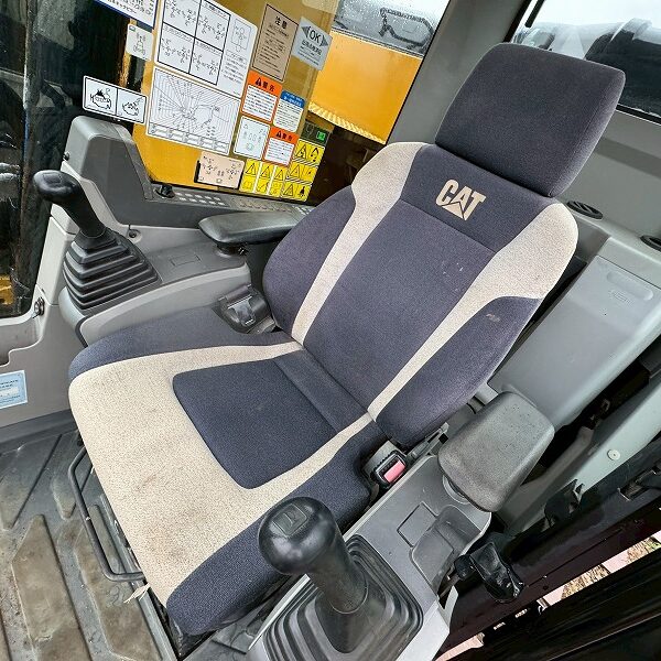 CAT320ERR-2  配管仕様 土木 認定中古車 キャタピラー ワイドシュー 標準シュー バケット付 0.7油圧ショベル 中古建設機械 写真80（株式会社広建機）