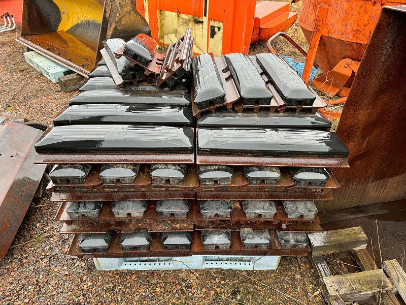 CAT320ERR-2  配管仕様 土木 認定中古車 キャタピラー ワイドシュー 標準シュー バケット付 0.7油圧ショベル 中古建設機械 写真12（株式会社広建機）