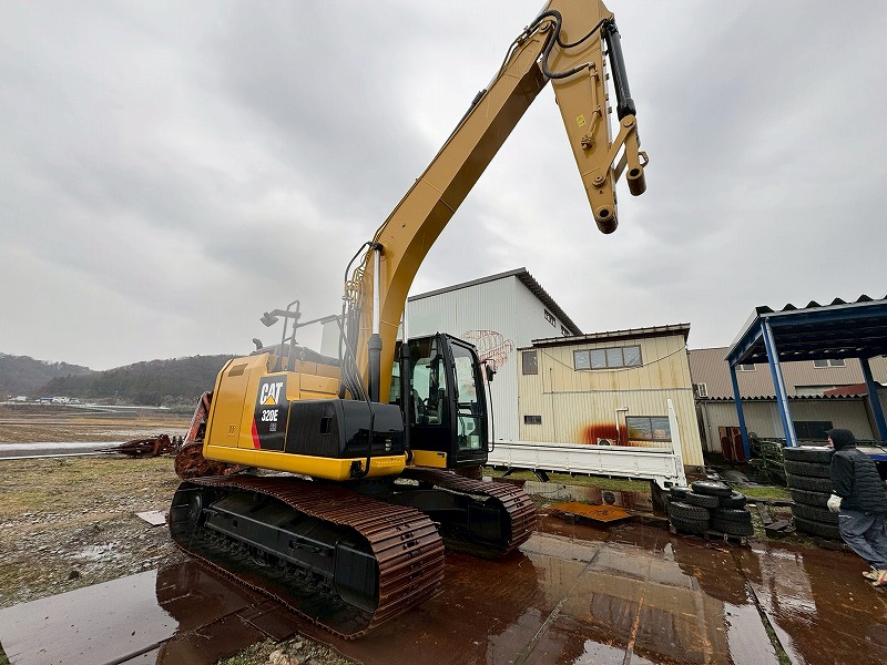 CAT320ERR-2  配管仕様 土木 認定中古車 キャタピラー ワイドシュー 標準シュー バケット付 0.7油圧ショベル 中古建設機械 写真21（株式会社広建機）