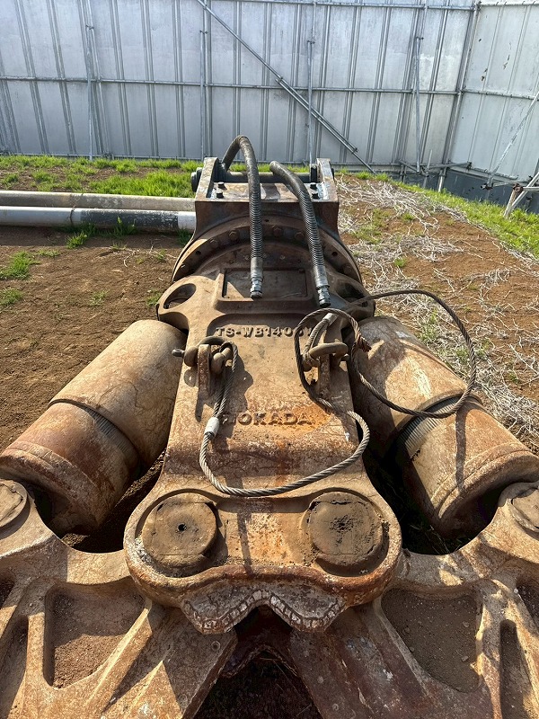 TSWB1400V-F 1.2m3用大割機 オカダアイヨン製  concrete crusher 検品済 中古建設機械 写真4（株式会社広建機）
