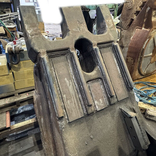 OSC-200MB 0.7用電磁マグ付き小割機 整備品 オカダアイヨン okada aiyon magnet crusher 中古建設機械 写真17(株式会社広建機)