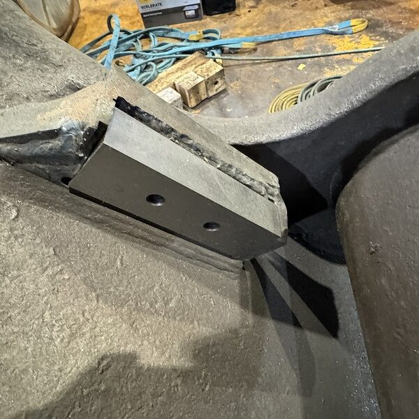 OSC-200MB 0.7用電磁マグ付き小割機 整備品 オカダアイヨン okada aiyon magnet crusher 中古建設機械 写真20(株式会社広建機)
