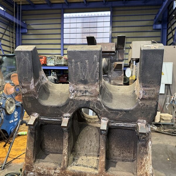 OSC-200MB 0.7用電磁マグ付き小割機 整備品 オカダアイヨン okada aiyon magnet crusher 中古建設機械 写真21(株式会社広建機)