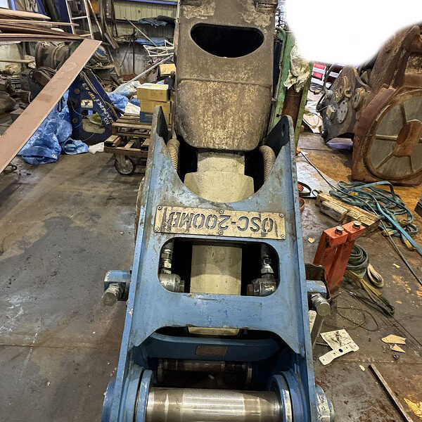 OSC-200MB 0.7用電磁マグ付き小割機 整備品 オカダアイヨン okada aiyon magnet crusher 中古建設機械 写真22(株式会社広建機)