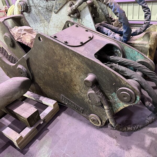 OSC-51V 10-15ton class secondary crusher 0.45用小割機 オカダアイヨン 中古建設機械 写真15（株式会社広建機）