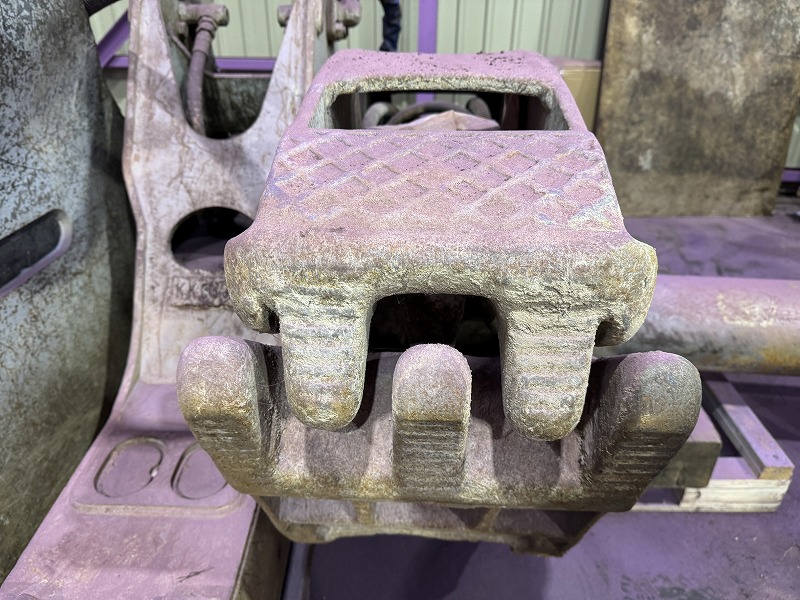 OSC-51V 10-15ton class secondary crusher 0.45用小割機 オカダアイヨン 中古建設機械 写真4（株式会社広建機）