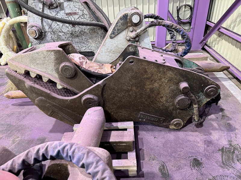 OSC-51V 10-15ton class secondary crusher 0.45用小割機 オカダアイヨン 中古建設機械 写真2（株式会社広建機）