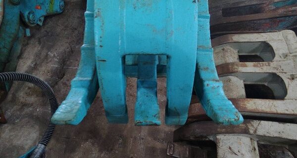 GV-120L 0.45用チルトフォーク タグチ工業製 中古建設機械 写真9（株式会社広建機）