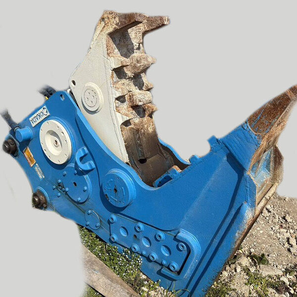 OSC-200PA 0.7用 電気配線不要の永磁マグ付小割機 オカダアイヨン okada aiyon magnet crusher 中古建設機械 写真15（株式会社広建機）