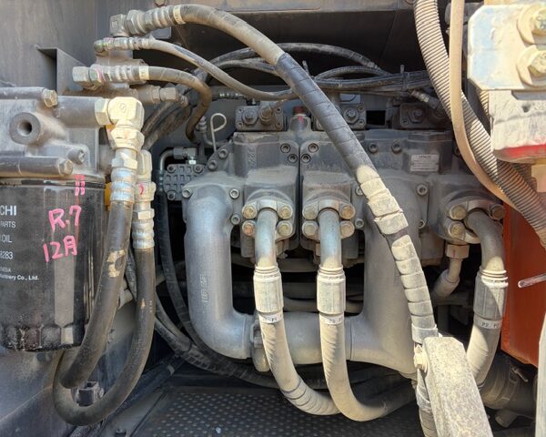 ZX225USRK-5B  クレーン仕様 5本配管 後方小旋回 油圧ショベル解体仕様機 中古建設機械 写真79（株式会社広建機）