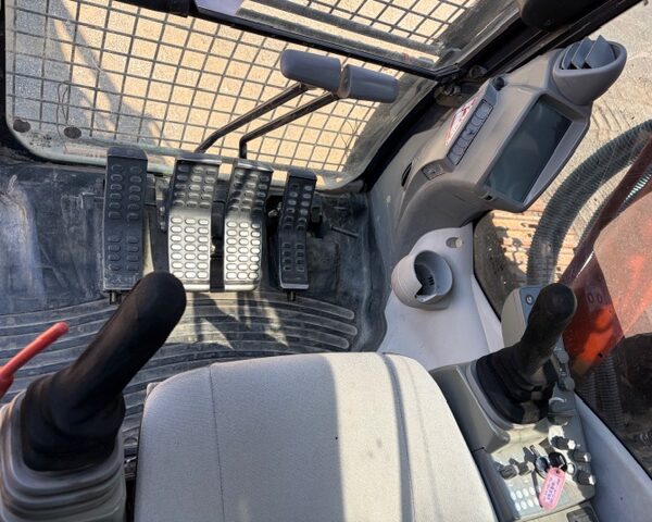 ZX225USRK-5B  クレーン仕様 5本配管 後方小旋回 油圧ショベル解体仕様機 中古建設機械 写真92（株式会社広建機）