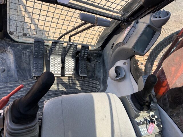ZX225USRK-5B  クレーン仕様 5本配管 後方小旋回 油圧ショベル解体仕様機 中古建設機械 写真45（株式会社広建機）