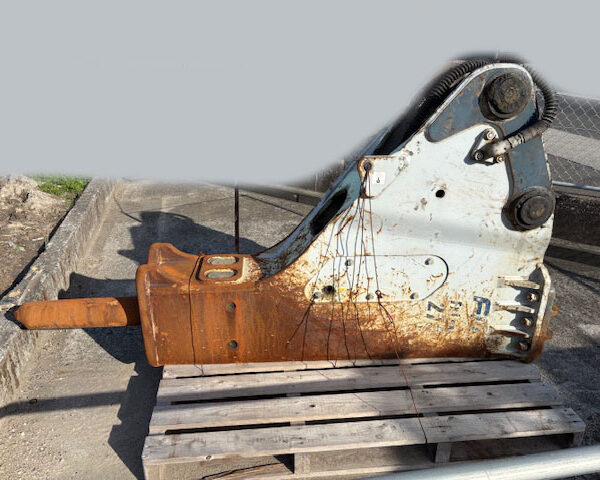 古河ロックドリル製 0.7m3用ブレーカー Fxj275 2022年式 中古建設機械 写真30（株式会社広建機）