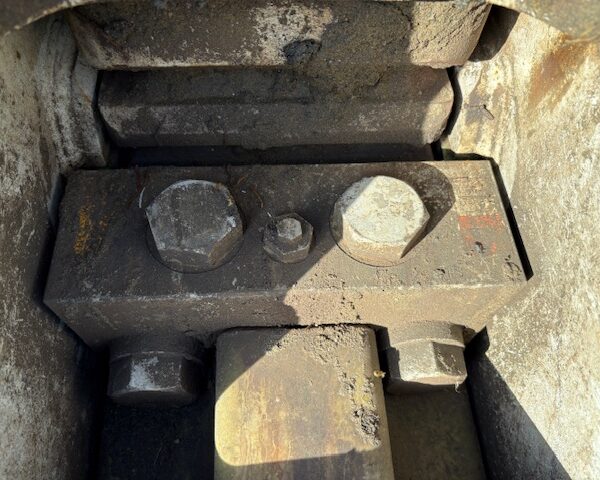 古河ロックドリル製 0.7m3用ブレーカー Fxj275 2022年式 中古建設機械 写真28（株式会社広建機）