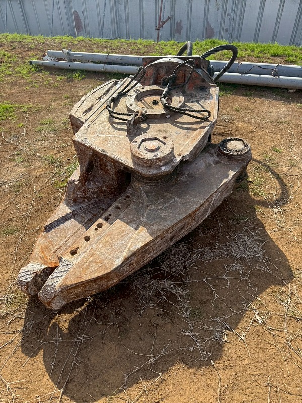 0.7m3用鉄骨カッター コベルコ製 KS700R-2 検品済 中古建設機械 写真1（株式会社広建機）