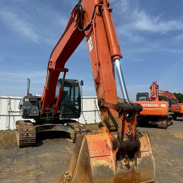 ZX210K-3 ハイボス仕様 併用配管  Piping 3740hour 2013年式 中古建設機械 写真62（株式会社広建機）
