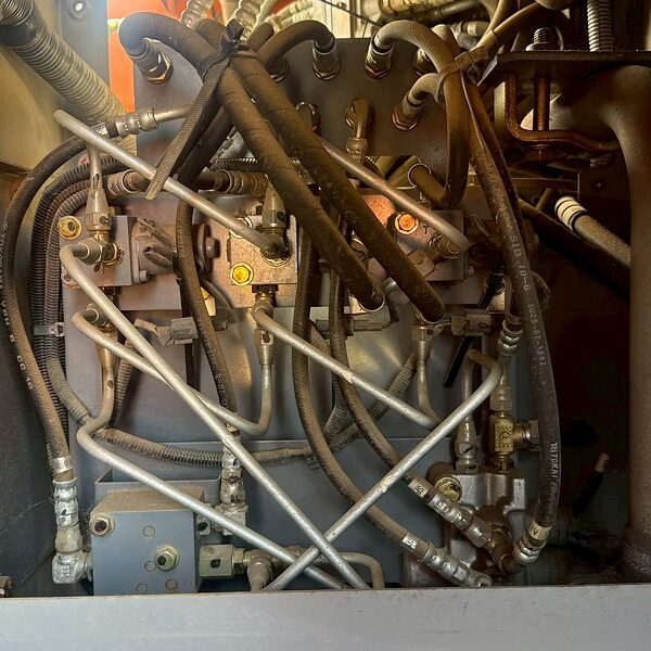 ZX210K-3 ハイボス仕様 併用配管  Piping 3740hour 2013年式 中古建設機械 写真42（株式会社広建機）