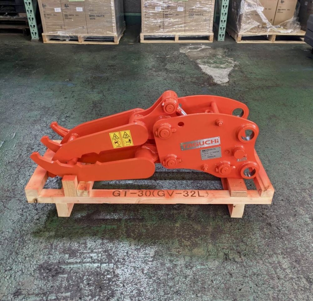 GV-32L 0.15m3用油圧チルトフォーク タグチ工業製 新品未使用品 中古建設機械 写真1（株式会社広建機）